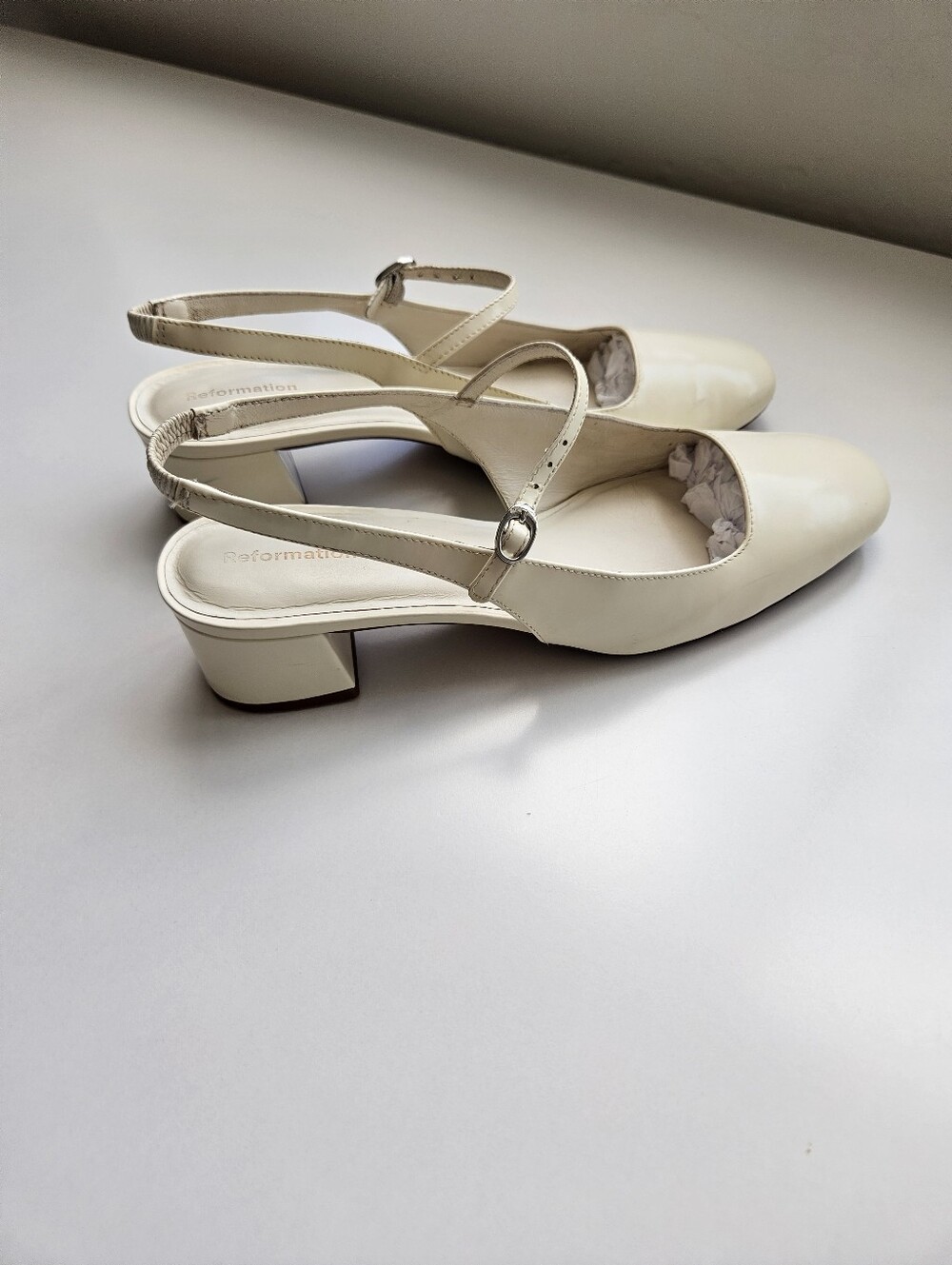 Reformation Maddox Cream Patent Leather Slingback Low Block Heel Round Toe Shoes - Picture 15 of 16